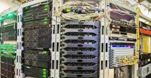 بلاگ 76 حفاظت اتاق سرور و 8 مورد ضروری